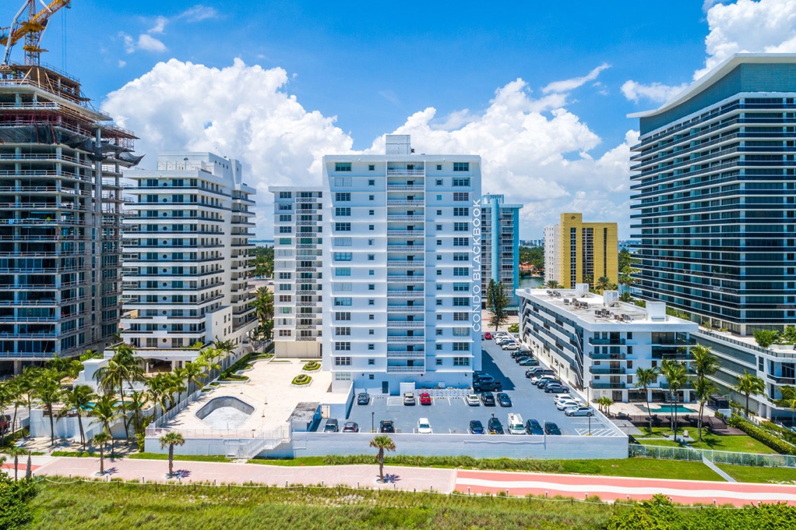 Corinthian Condo Condos for Sale and Rent in Mid-Beach - Miami Beach ...