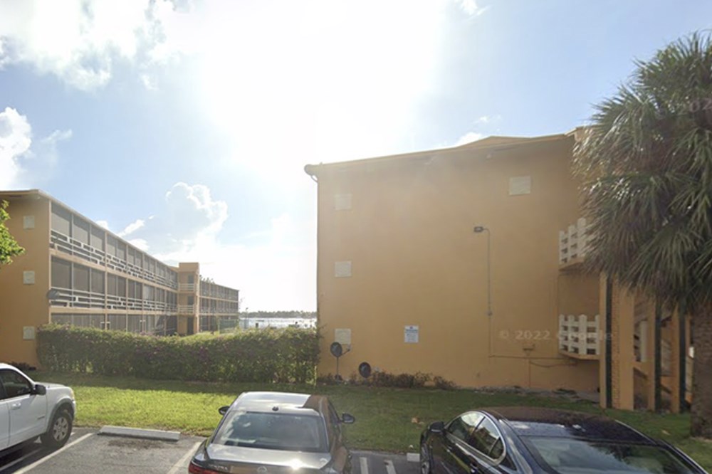 Condo Developer Purchases Poinsettia Club Apartments – West Palm Beach